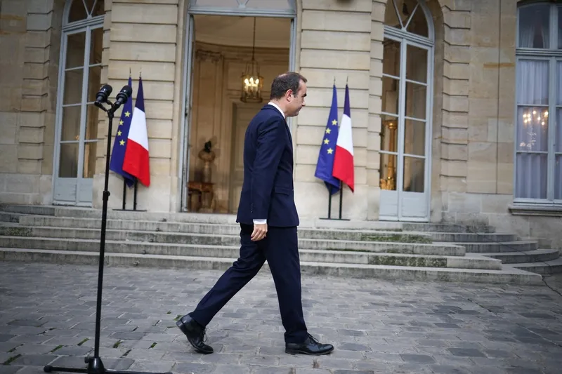 demission sebastien lecornu