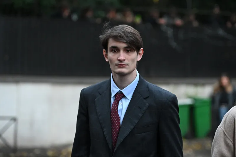 aurelien enthoven fils carla bruni