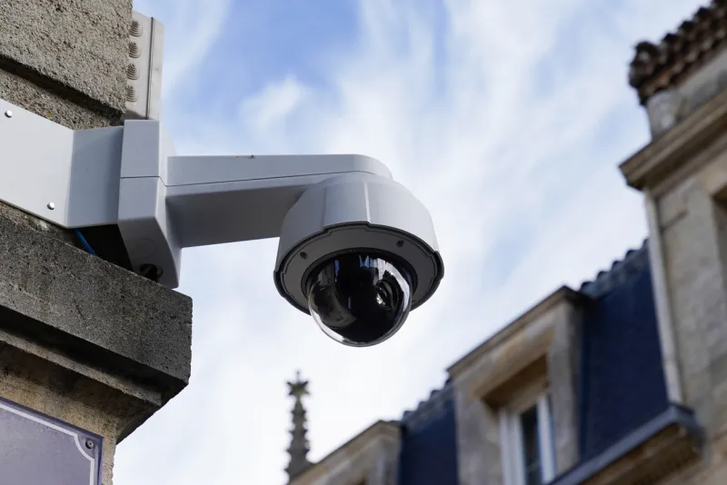 Une suspecte rapidement identifiée et mise en examen