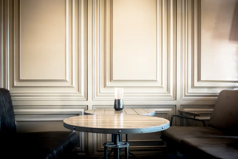 Des parloirs encadrés