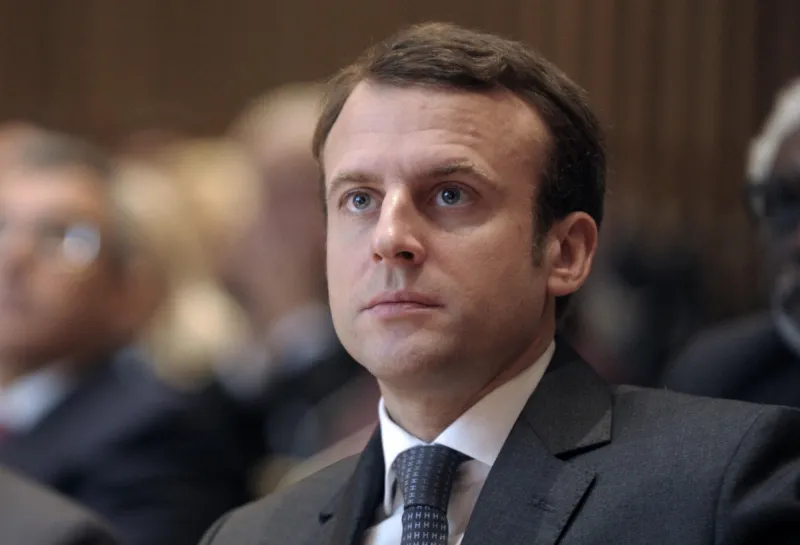 le ministre de l'economie français, emmanuel macron, écoute avant l'ouverture de la 7ème conférence annuelle des entrepreneurs au ministère de l'economie à paris le 17 novembre 2014 afp photo eric piermont