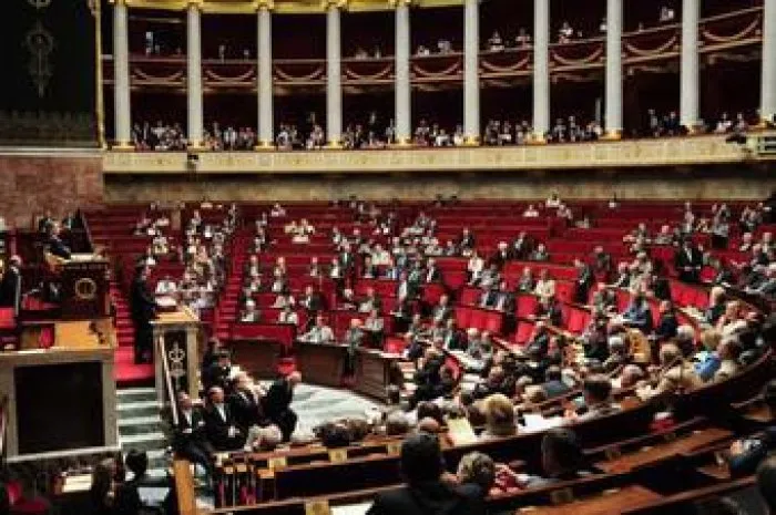 © julien muguet ip3, paris, france le 12 juillet 2011 - le premier ministre francois fillon prononce son discours avant le debat sur la prolongation de l intervention militaire en libye