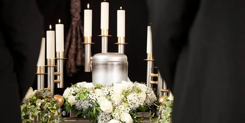 religion, death and dolor - funeral and cemetery, urn funeral