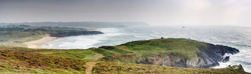 beach of lostmarc'h, crozon peninsula, brittany, under a strong offshore wind