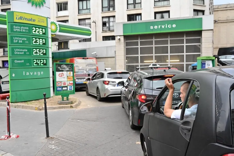 fuel shortage - paris