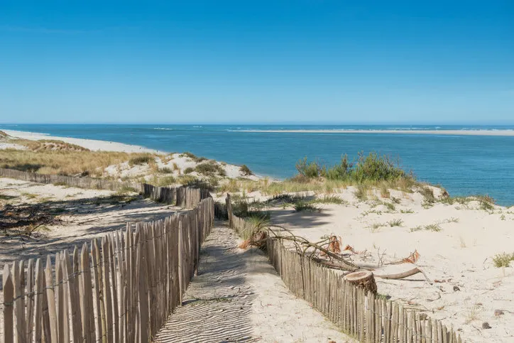 access to the beach petit nice in front of the sandbank of arguin on the arcachon bay