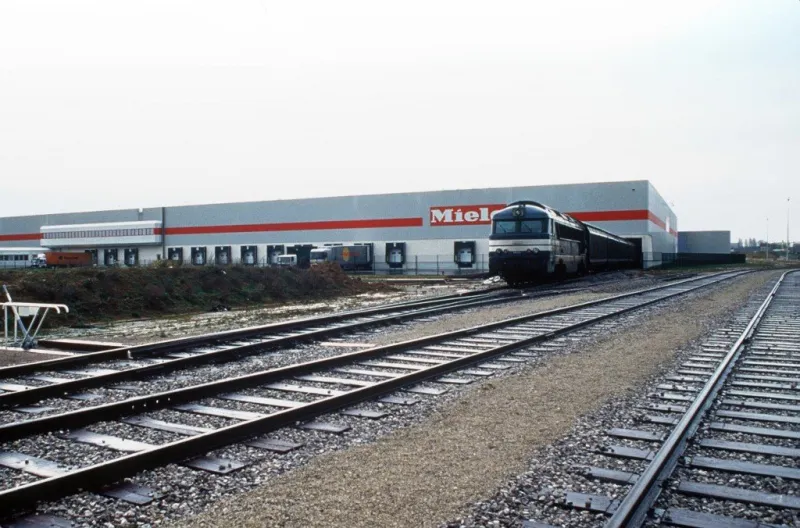 recent picture taken in lagny-le-sec, about 30 km from paris, showing one of the new miele german domestic appliances group factories afp photo (photo by stf   afp)