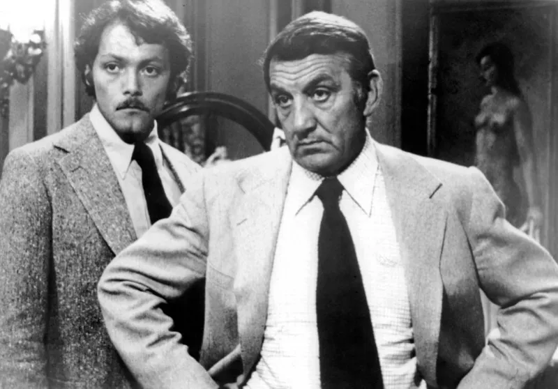 the french detective, patrick dewaere, lino ventura, 1975  abacapresscom <motcle99> extrait extract < motcle99>