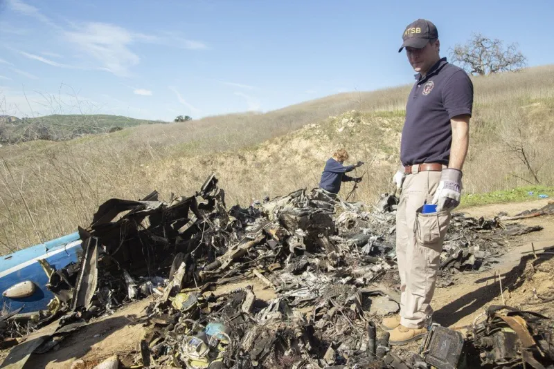 kobe bryant's helicopter wreckage - la