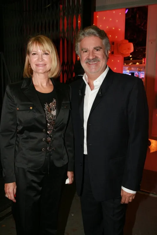 roland magdane et son épouse lors de l'enregistrement de vivement dimanche le 12 septembre 2007 à paris, france photo by max colin abacapresscom