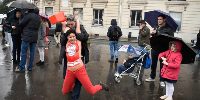 france social abortion women health religion demo
