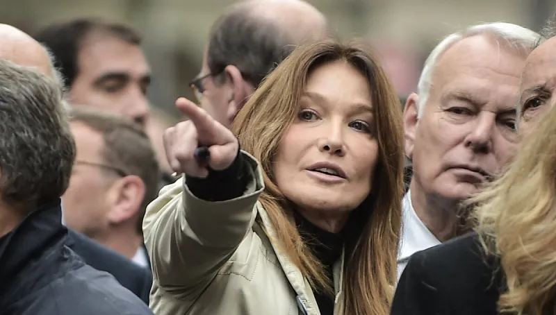 l'épouse de l'ancien président français nicolas sarkozy, la chanteuse italo-française carla bruni, participe à une marche contre l'antisémitisme à paris le 12 novembre 2023 photo par firas abdullah abacapresscom