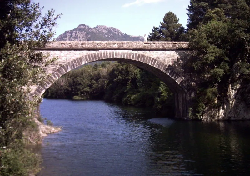 le pont de sampolo sur le fiumorbo