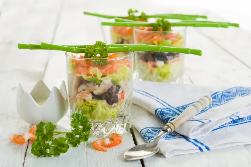 seafood verrines with smoked salmon, shrimps, eel and salad