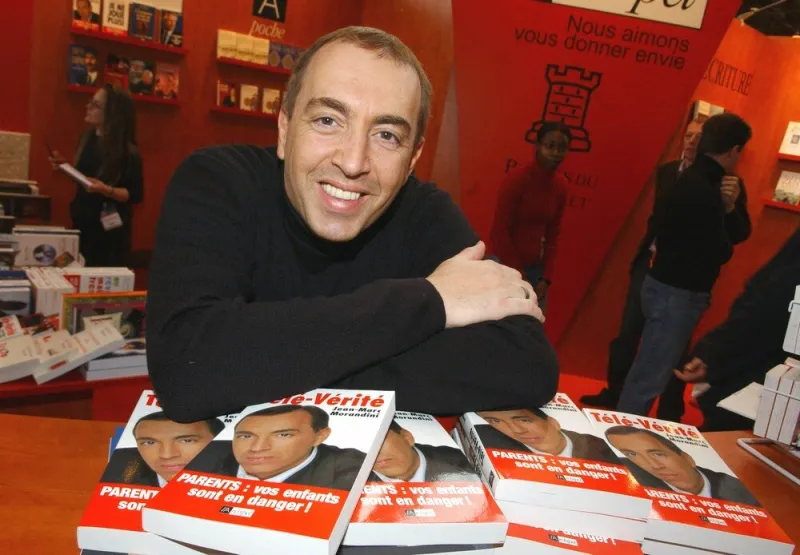 authors pictured at paris book fair