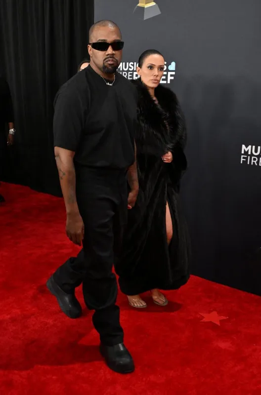 kanye west and bianca censori arriving to the 67th annual grammy awards held at cryptocom arena on february 2, 2025 in los angeles, ca photo by lisa oconnor aff abacapresscom , 934206 004 los angeles emirats arabes unis united arab emirates