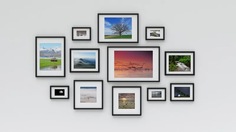 photo frame on wall (3d rendering)