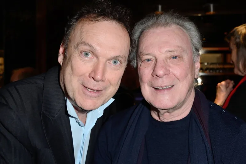 julien lepers et herbert leonard assistent a la ceremonie de remise des insignes de chevalier des arts et des lettres a vline buggy a la sacem a paris, france le 09 avril 2018 photo by aurore marechal abacapresscom