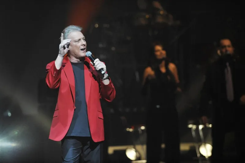 exclusif herbert leonard la troupe age tendre et tetes de bois sont au palais des congres a paris photo by aps-medias  abacapresscom
