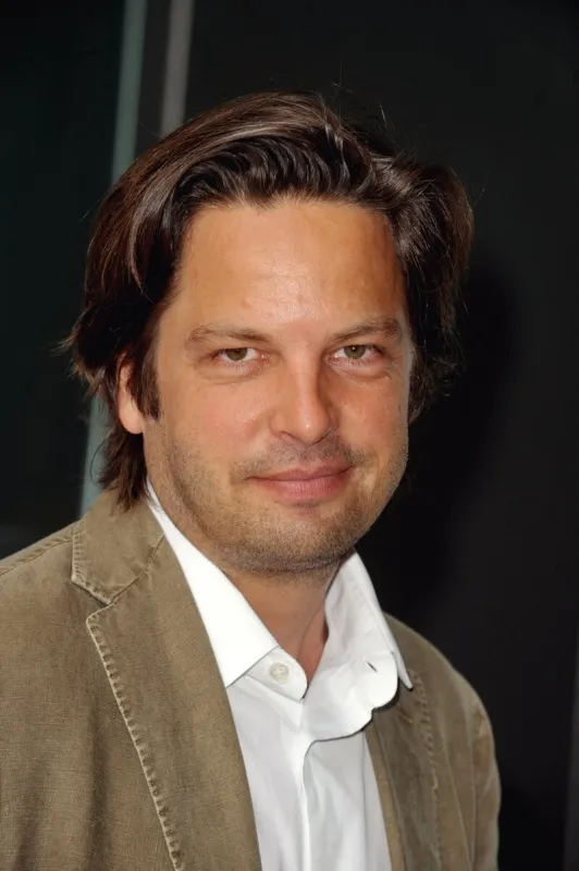 arnaud poivre d'arvor arrivant à la conférence de presse annuelle du groupe france télévisions à paris, france le 27 août 2009 photo by gorassini-nebinger abacapresscom