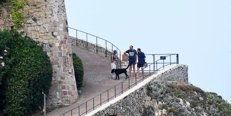 france politics holidays