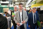 fabien roussel visite le salon de l'agriculture - paris