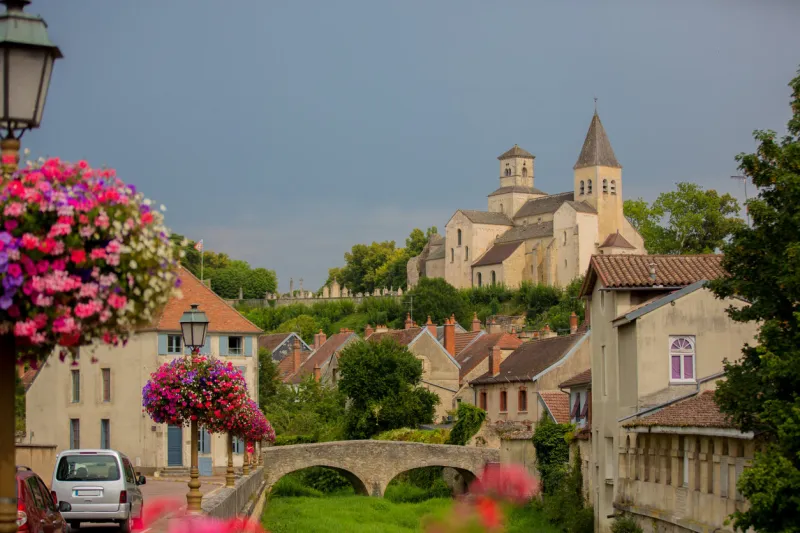 chatillon-sur-seine (cote dor burgundy france) - the ancient town with bridge and castle