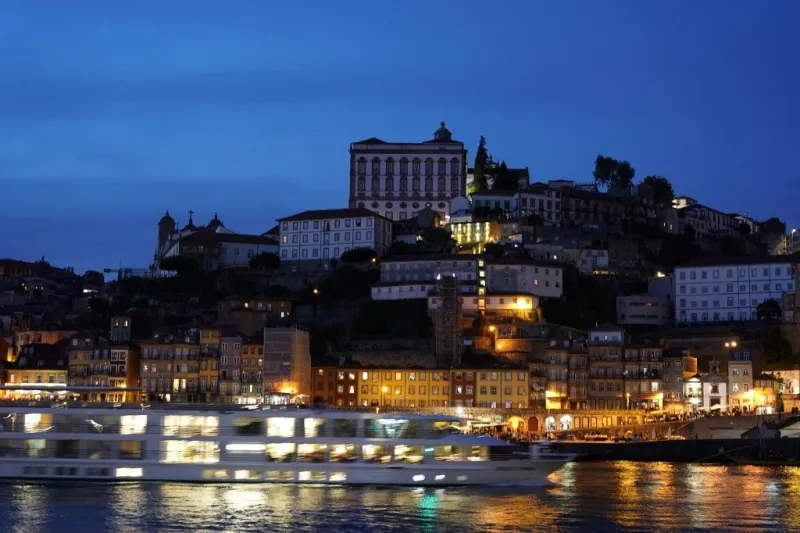 view of the douro river and the historical ribeira neighborhood in porto on october 11, 2018    afp photo   gabriel bouys (photo by gabriel bouys   afp)