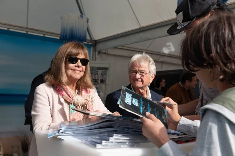 chantal goya a la foire du dauphine a romans sur isere le 2 octobre 2019 chantal goya et jean pierre descombes - photo by delmarty j andbz abacapresscom , 703210 016 romans-sur-isere france