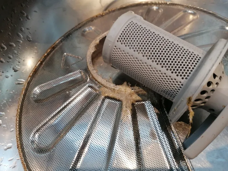 geschirrspüler filter stark verschmutzt