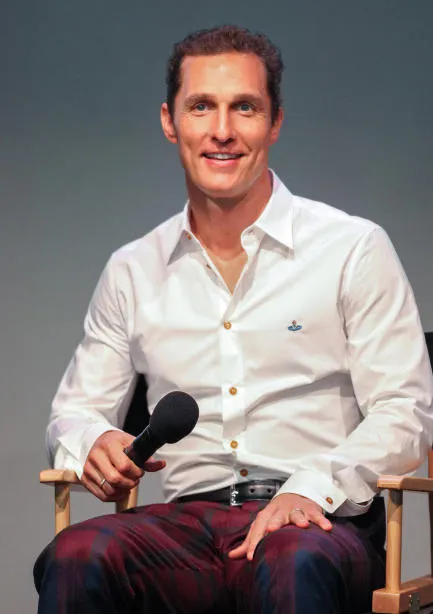 matthew mcconaughey fait la promotion de son dernier film 'boue' au apple store à new york, etats-unis, le 21 avril 2013 photo par pcn dlm press