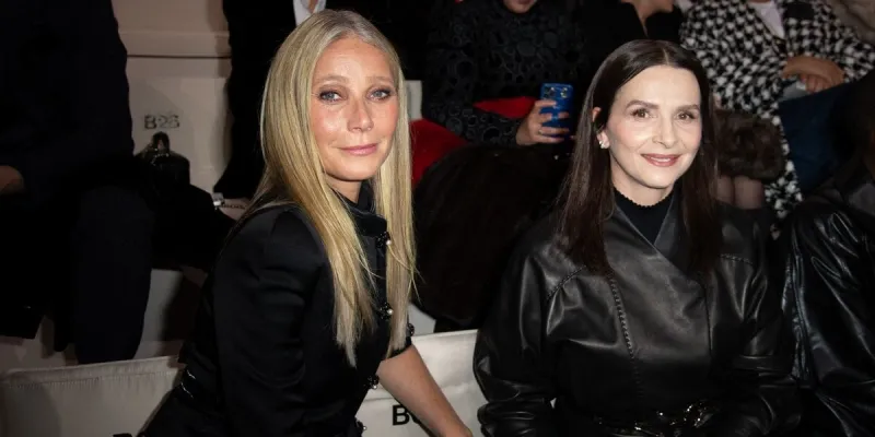 gwyneth paltrow et juliette binoche assistent au défilé giorgio armani prive haute couture printemps été 2024 dans le cadre de la semaine de la mode à paris, france, le 23 janvier 2024 photo par aurore marechal abacapresscom