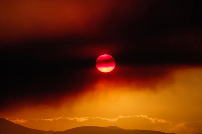 l'incendie de forêt en grèce est le plus important jamais enregistré dans l'ue