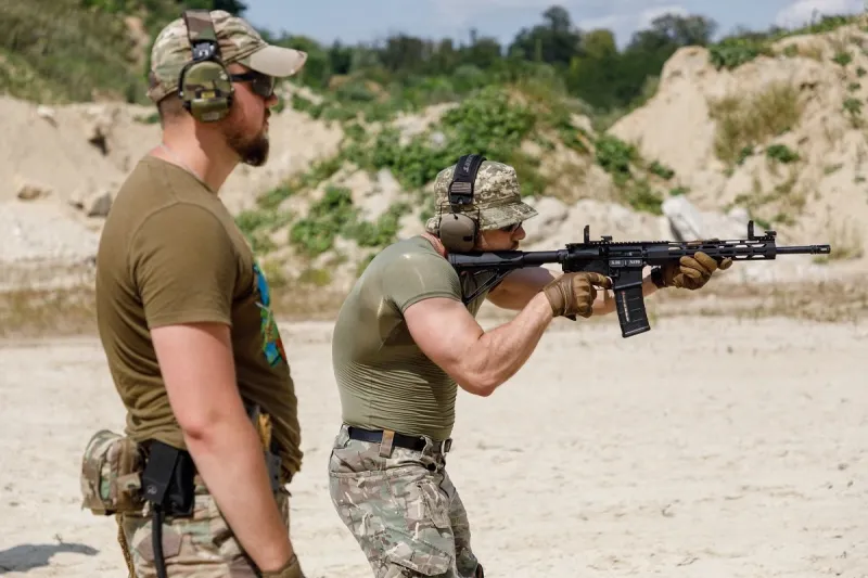 shooting training for civilians in lviv