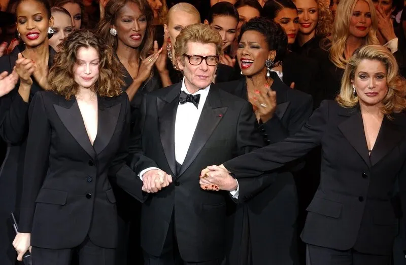 yves saint-laurent meurt à 72 ans