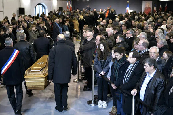 france politics funeral dessus