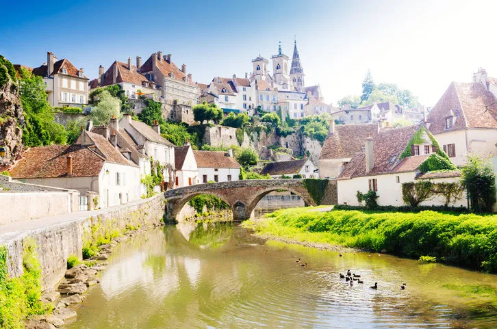 semur-en-auxois in the burgundy region of france adobergb colorspace