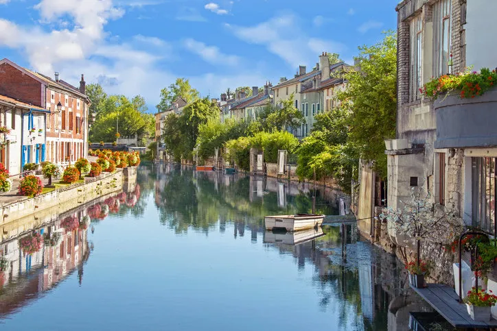 joinville vue sur le bief, haute marne, champagne ardennes, france