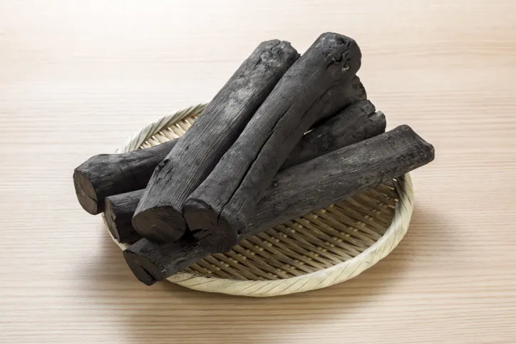 white charcoal made of quercus phillyraeoides, bincho-tan