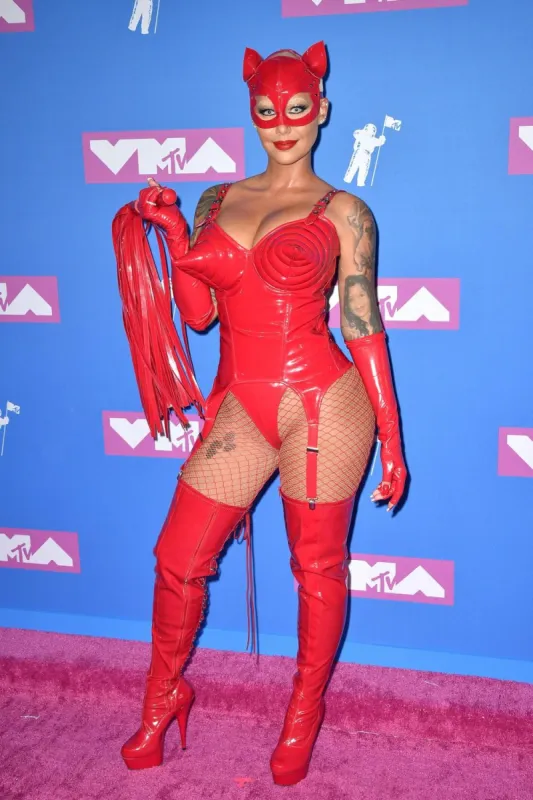 amber rose attends the 2018 mtv video music awards at radio city music hall on august 20, 2018 in new york city, ny, usa photo by lionel hahn abacapresscom , 648167 103 new york city etats-unis united states