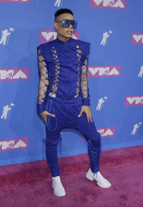 bobby lytes arrives on the red carpet at the 35th annual mtv video music awards at radio city music hall in new york city on august 20, 2018  photo by serena xu-ning upi , brupi20180821 131 new york etats-unis united states