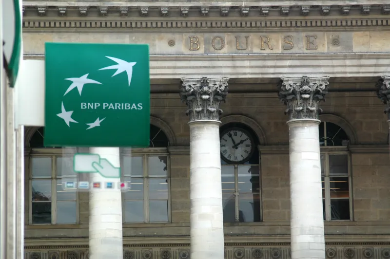 illustration - bnp falls in stock exchange