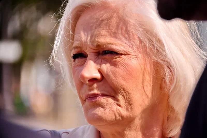 marie caroline le pen lors du dépôt d'une gerbe de fleurs devant la statue de jeanne d'arc à paris, france, le 1er mai 2022 photo by karim ait adjedjou abacapresscom