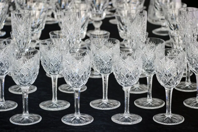 wineglasses on black table