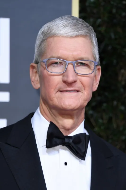 ceo of apple tim cook arrives for the 77th annual golden globe awards on january 5, 2020, at the beverly hilton hotel in beverly hills, california (photo by valerie macon   afp)