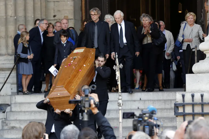 france divertissement humour joly funèbre