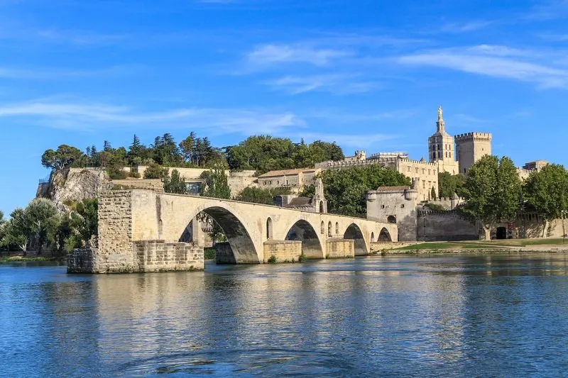 avignon bridge with popes palace, pont saint-benezet, provence, france