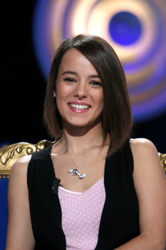 le chanteur alize assiste à l'enregistrement d'une émission de télévision à la plaine saint denis près de paris, france le 7 janvier 2008 photo par greg soussan abacapresscom, 141571 03 paris france