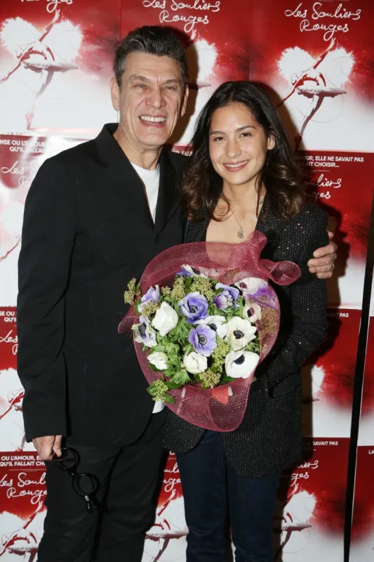 marc lavoine et sa compagne line papin lors de la générale de presse du spectacle de marc lavoine & fabrice aboulker les souliers rouges a paris, france, le 04 février 2020 photo by jerome domine abacapresscom , 718940 047 paris