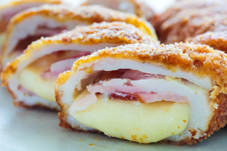 cordon bleu speciality (rolls with chicken breast, ham and cheddar cheese)